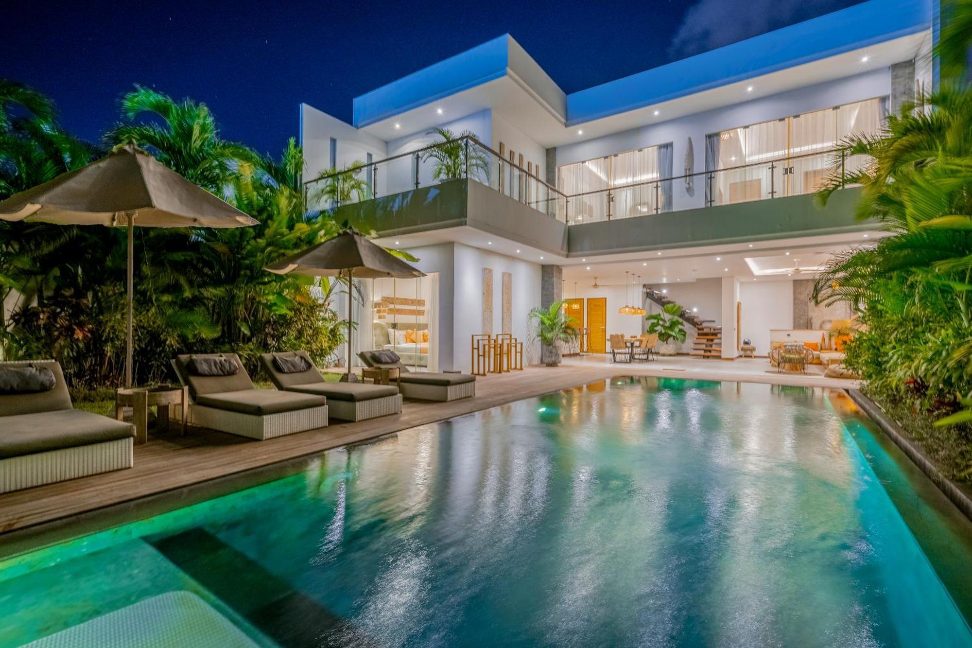 Flores Villa By Betterplace Canggu Екстериор снимка